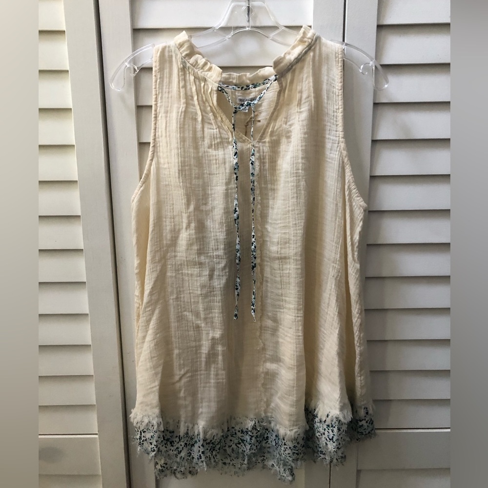 True Craft•M•White Top